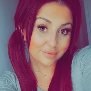 Meet your Posher, Alison